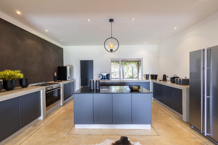 8 Bedroom Property for Sale in Airport Western Cape